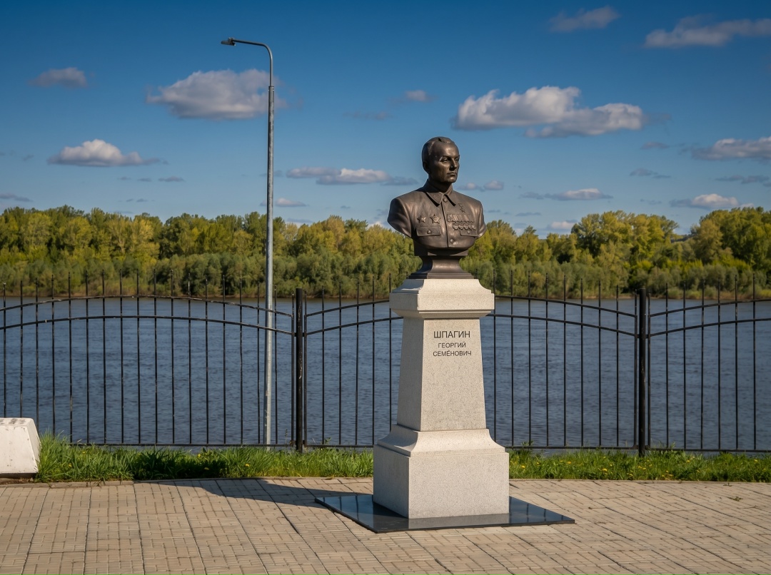 Вятские Поляны: завод «Молот», ретромотороллеры и «Дом Шляп»